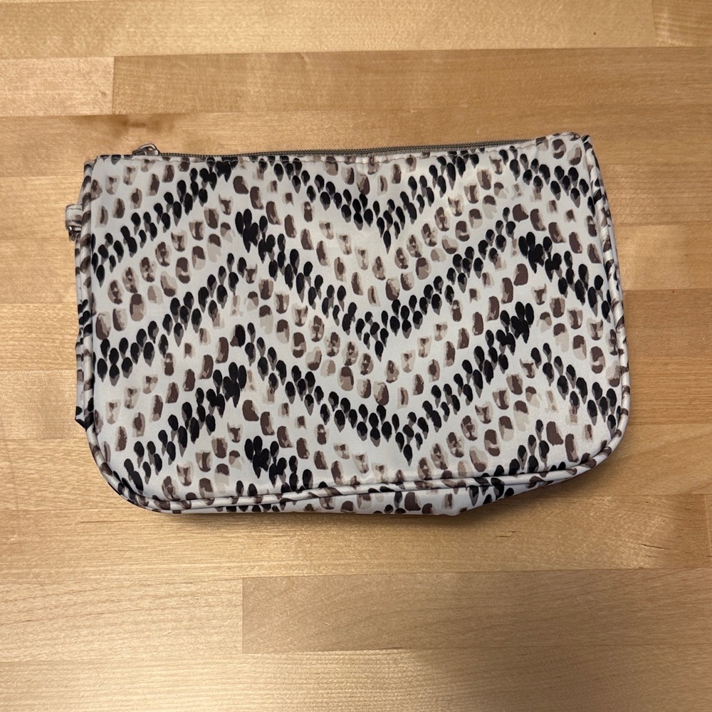 Thirty-One Thirty one 31 small cosmetic bag zippered pouch plastic lining liner